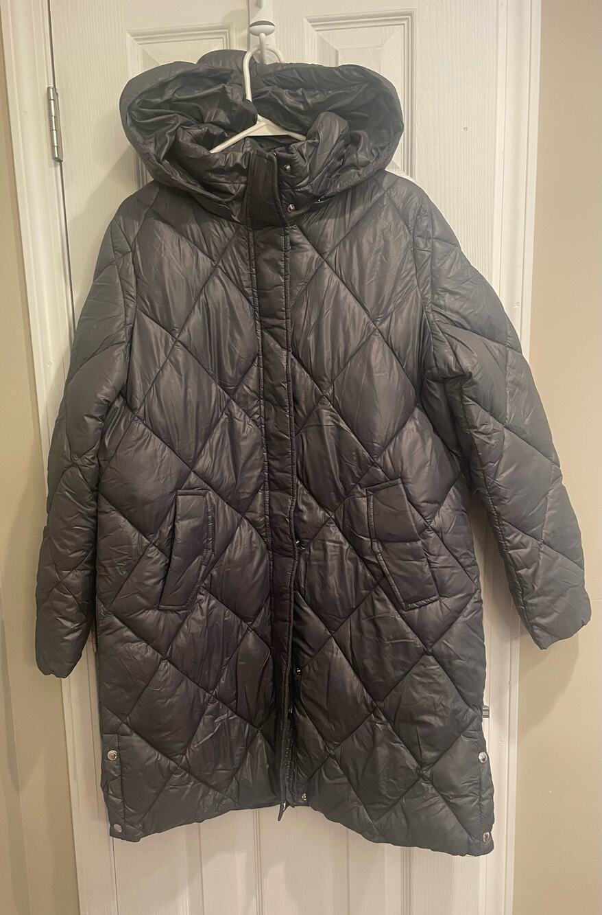 Sam Edelman Hooded Black Puffer Jacket, A42